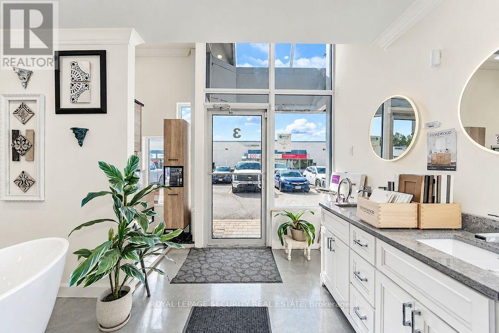 17817 Leslie Street — photo 4
