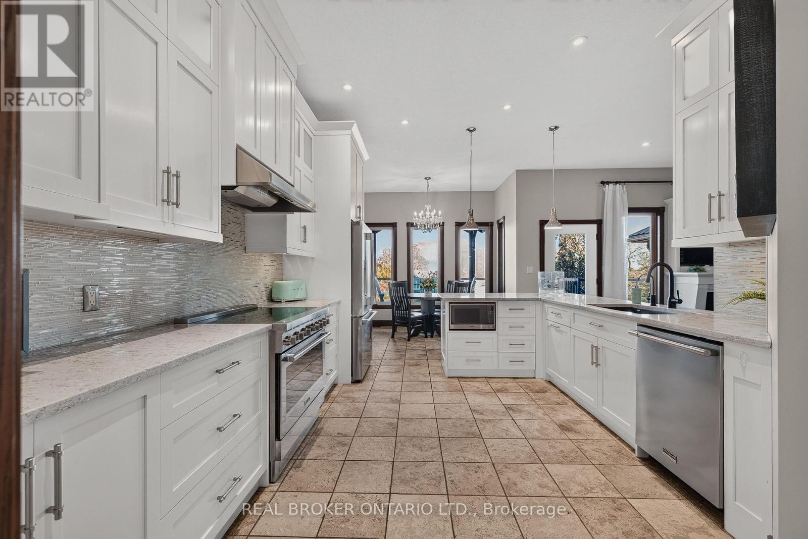 9161 WELLINGTON ROAD 5, Minto — photo 10