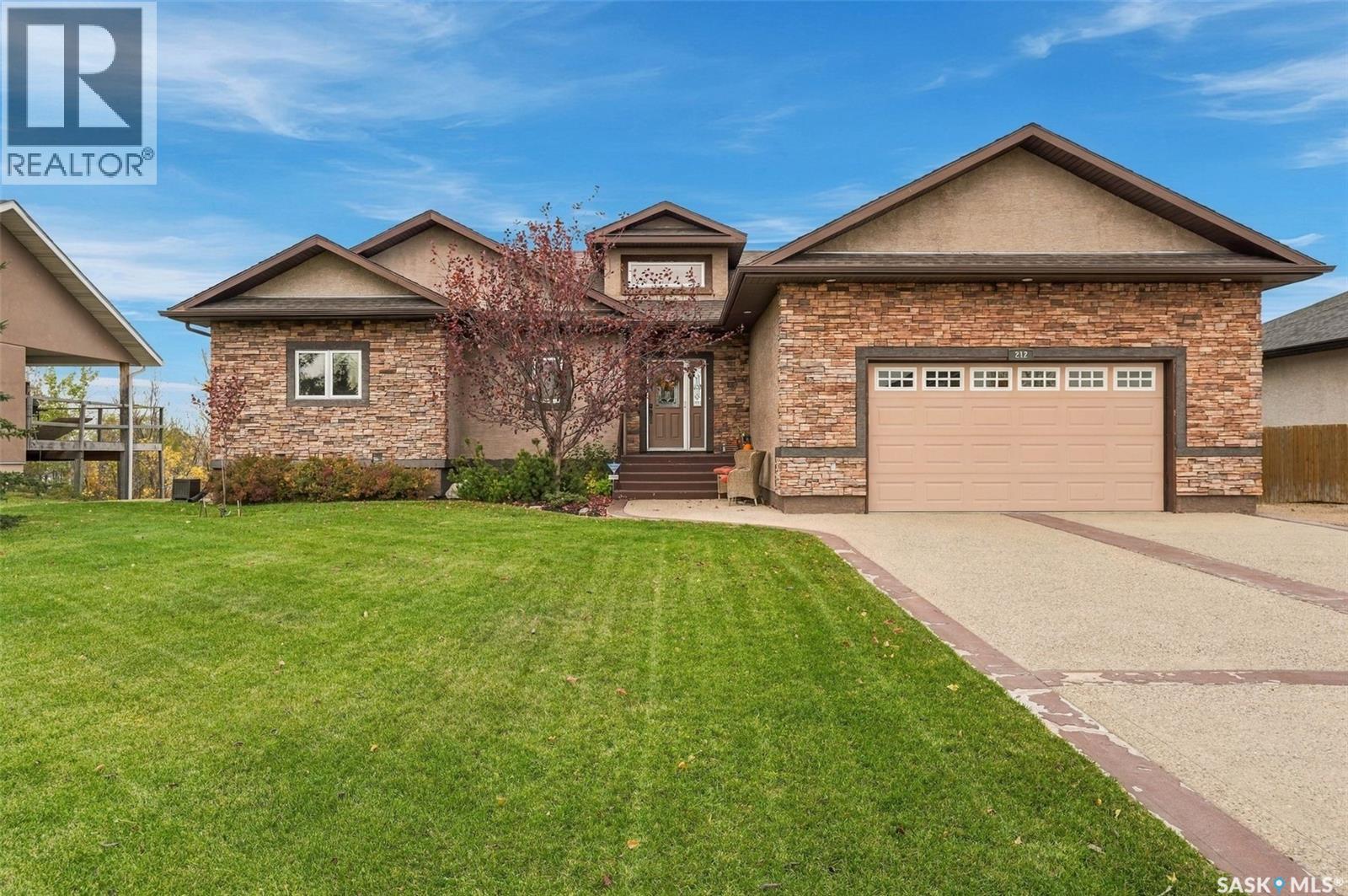 212 EDGEWOOD DRIVE, Buena Vista