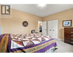 212 Edgewood Drive, Buena Vista, SK S2V1C3 Photo 18