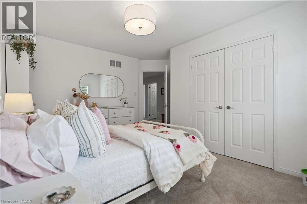 5230 Rome Crescent — photo 35