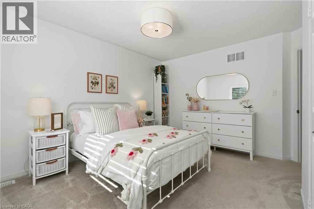 5230 Rome Crescent — photo 34