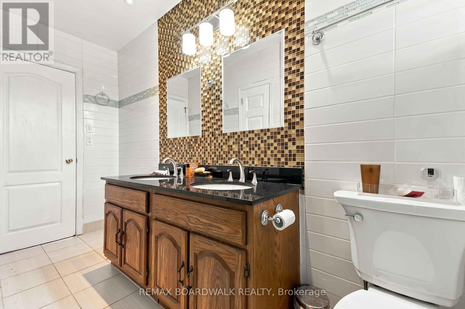 2173 Carnegie Street — photo 14