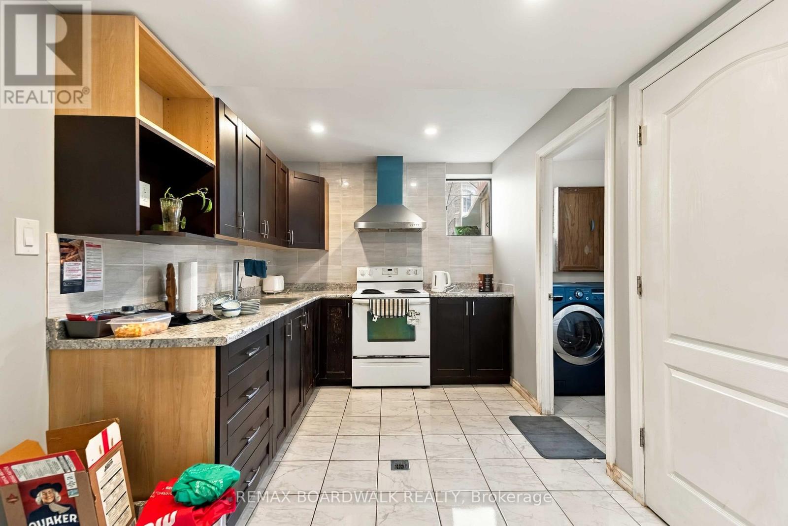 2173 Carnegie Street — photo 24