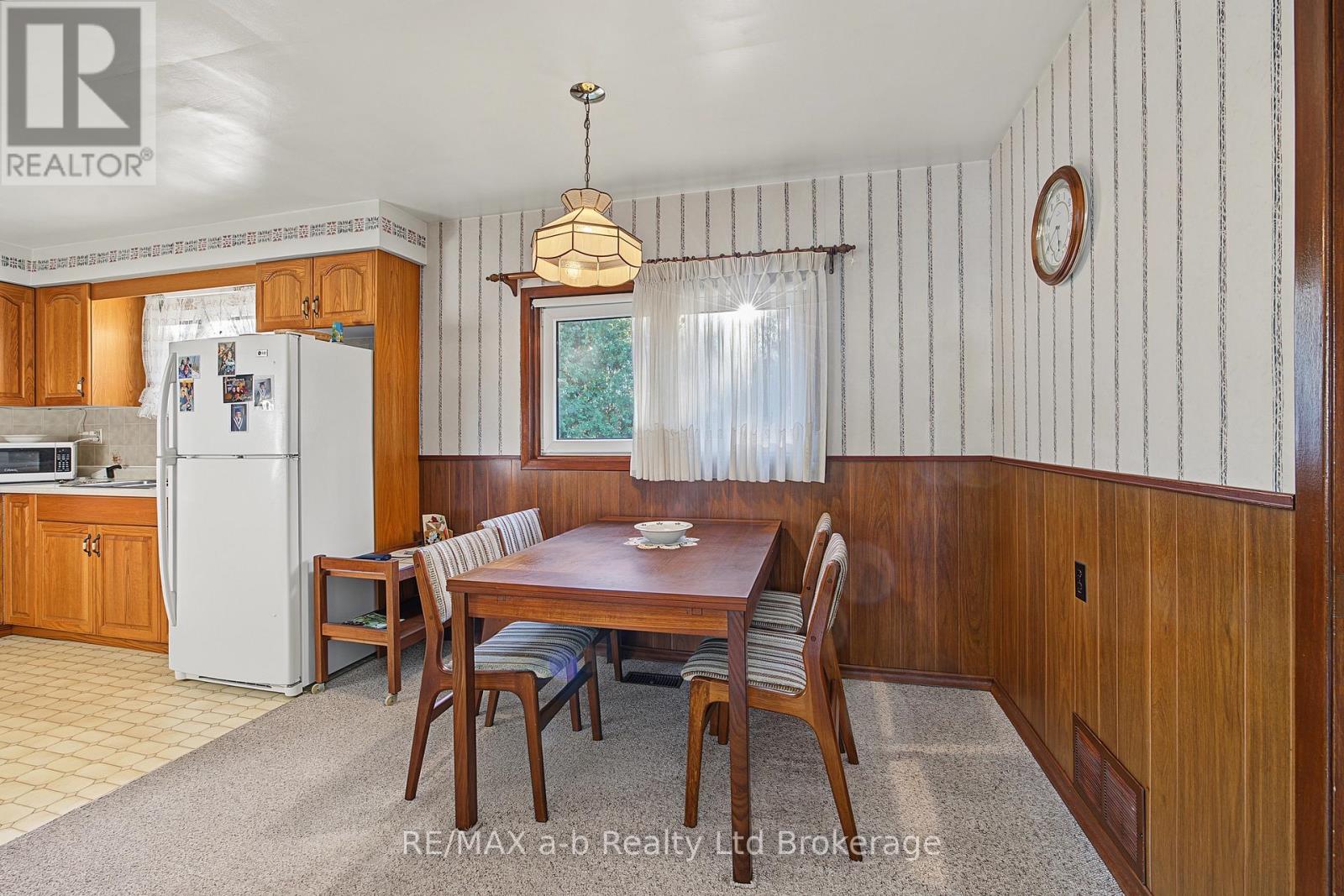 20 PINECREST AVENUE, Cambridge — photo 12