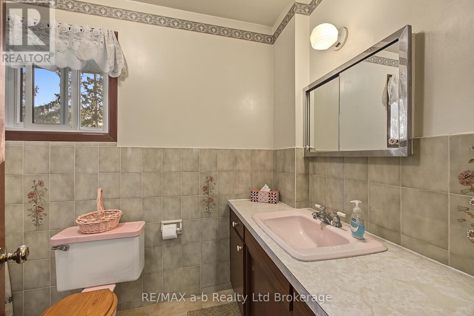 20 Pinecrest Avenue — photo 17