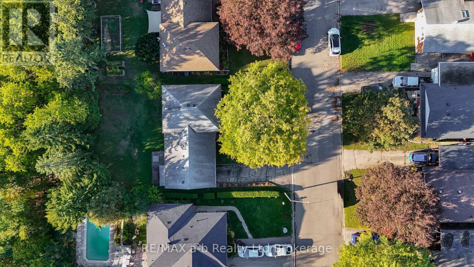 20 PINECREST AVENUE, Cambridge — photo 4