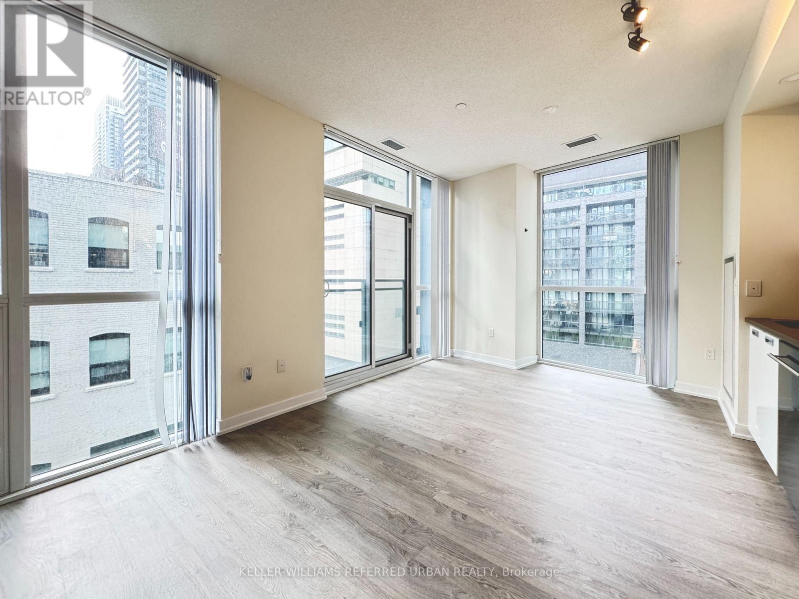 402 - 99 JOHN STREET, Toronto (Waterfront Communities) — photo 3