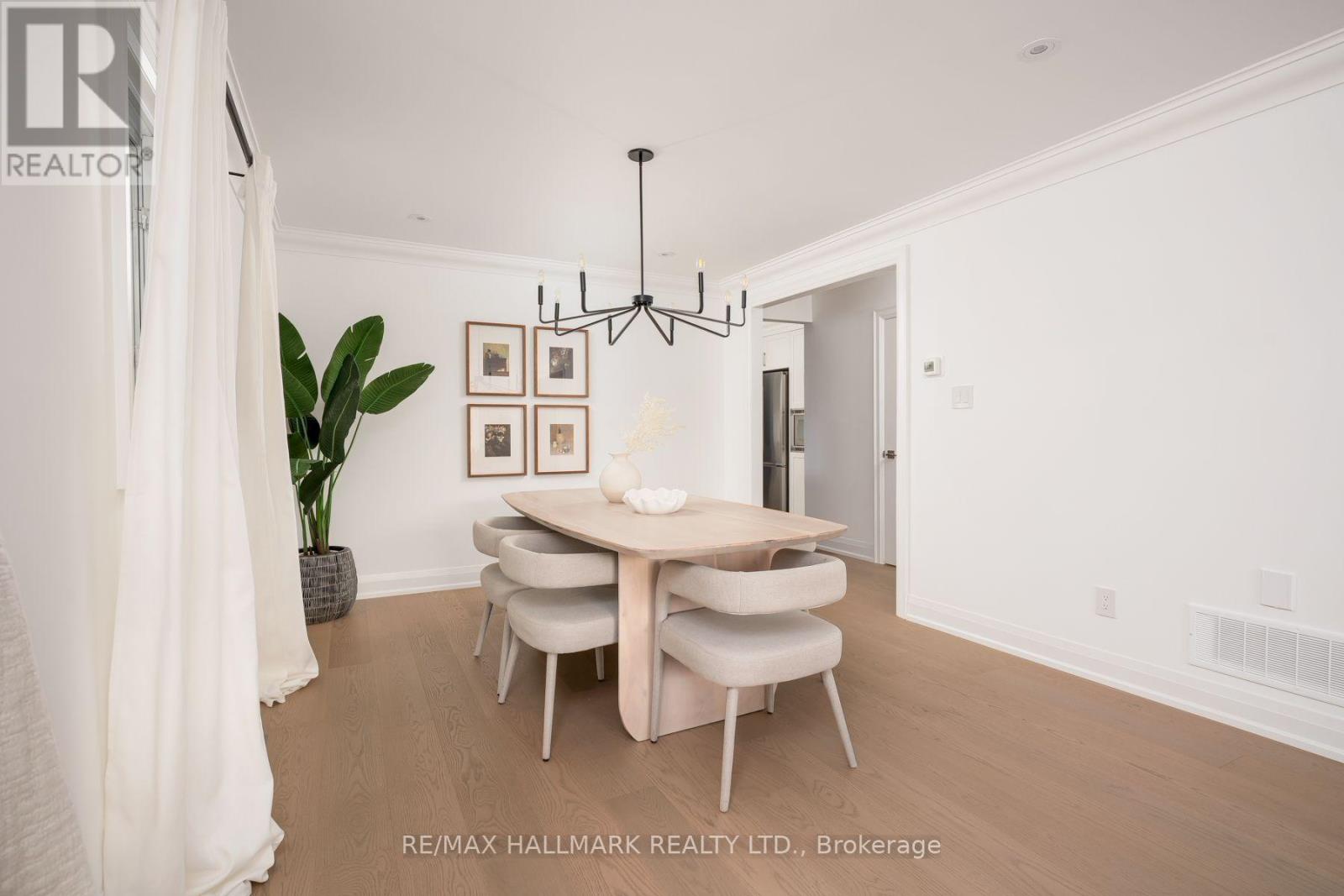 226 Mortimer Avenue, Toronto, ON photo 10