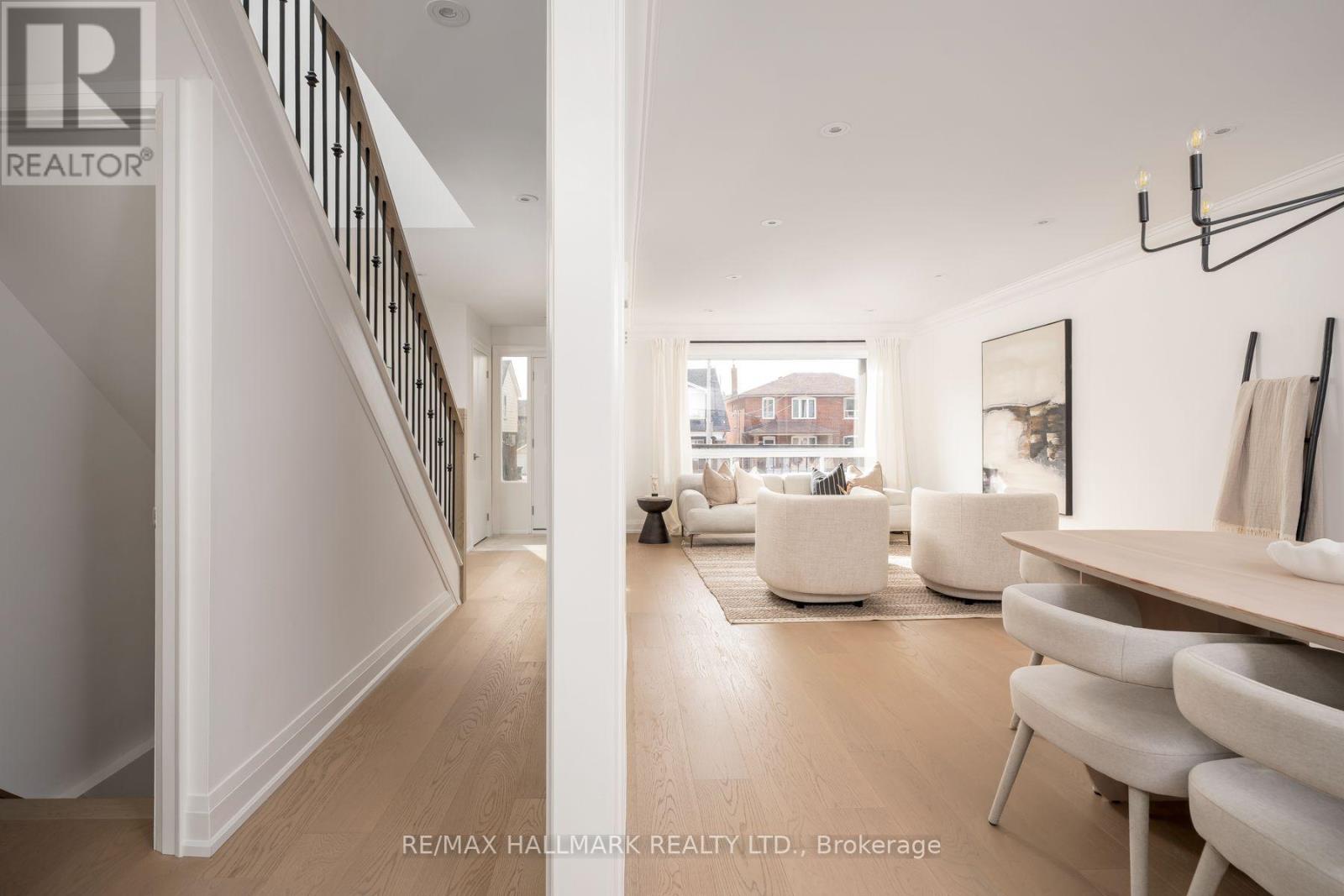 226 Mortimer Avenue, Toronto, ON photo 12
