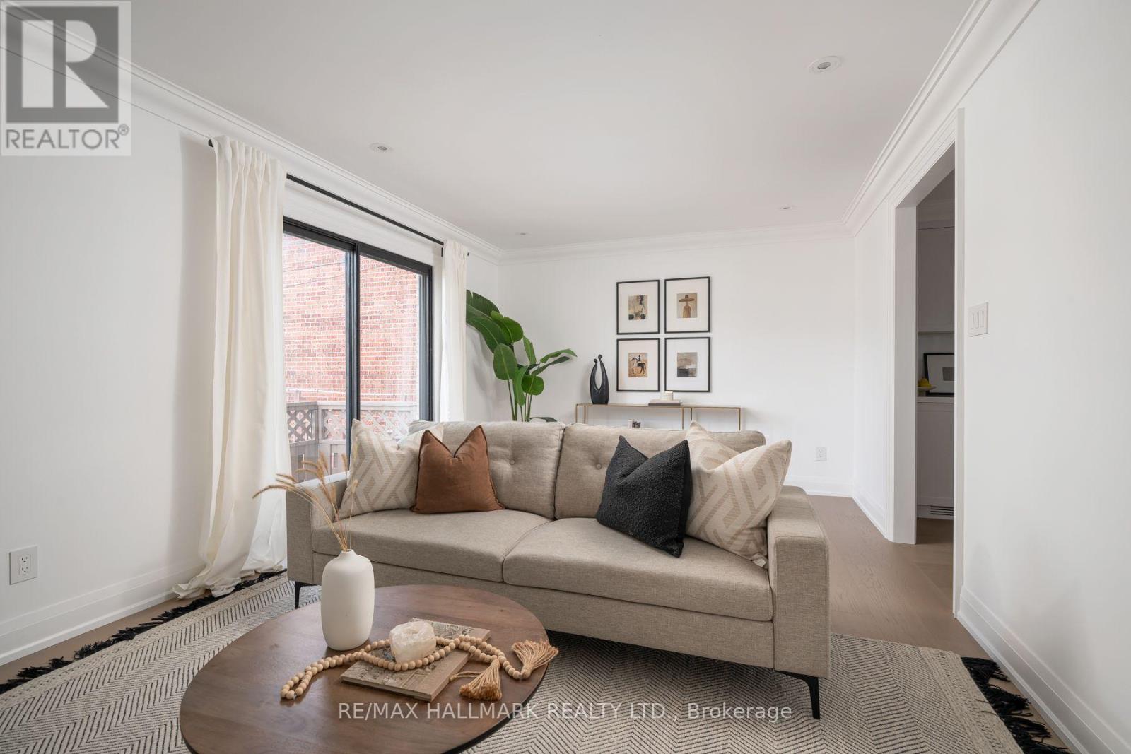 226 Mortimer Avenue, Toronto, ON photo 20