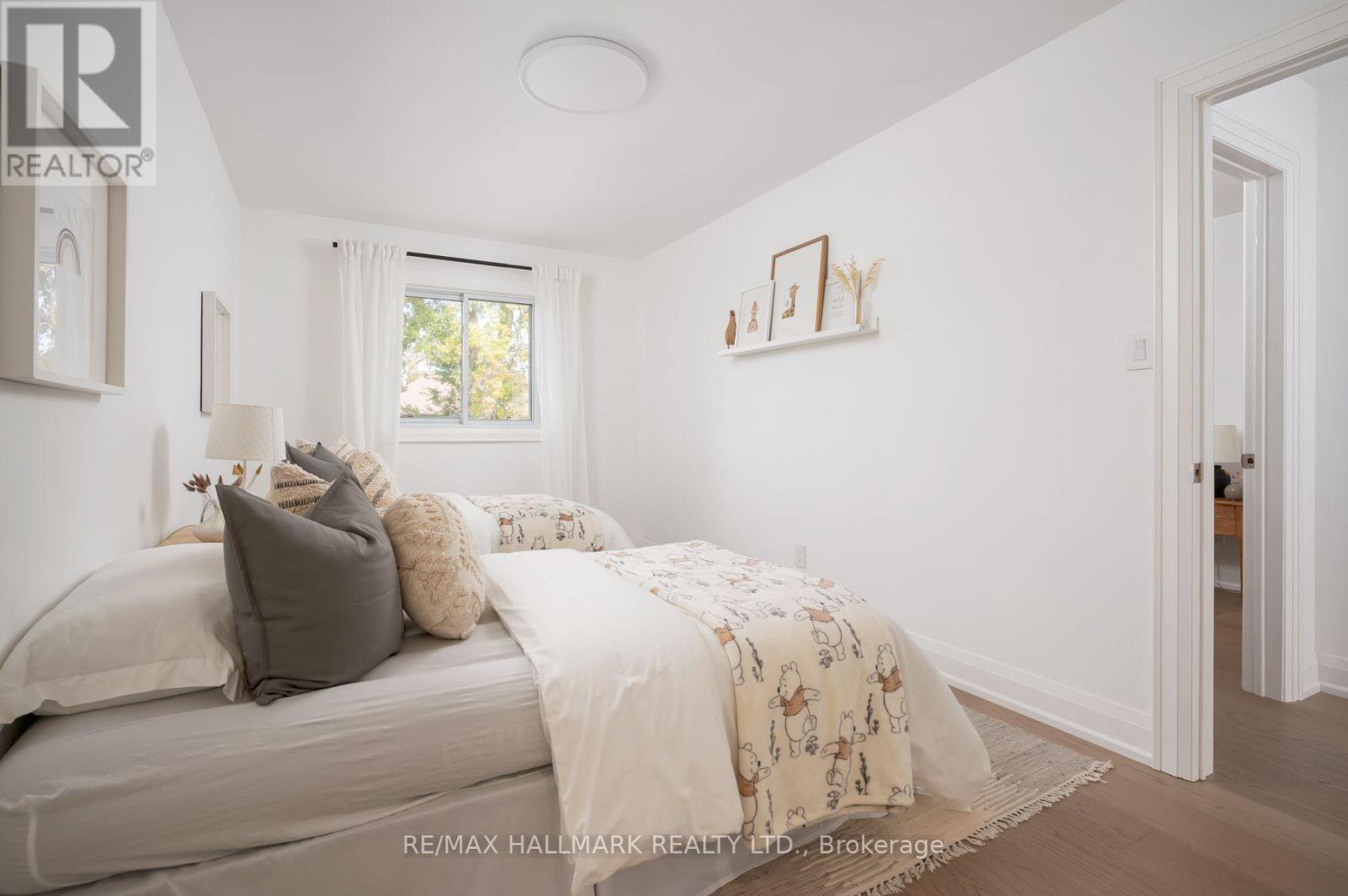 226 Mortimer Avenue, Toronto, ON photo 32
