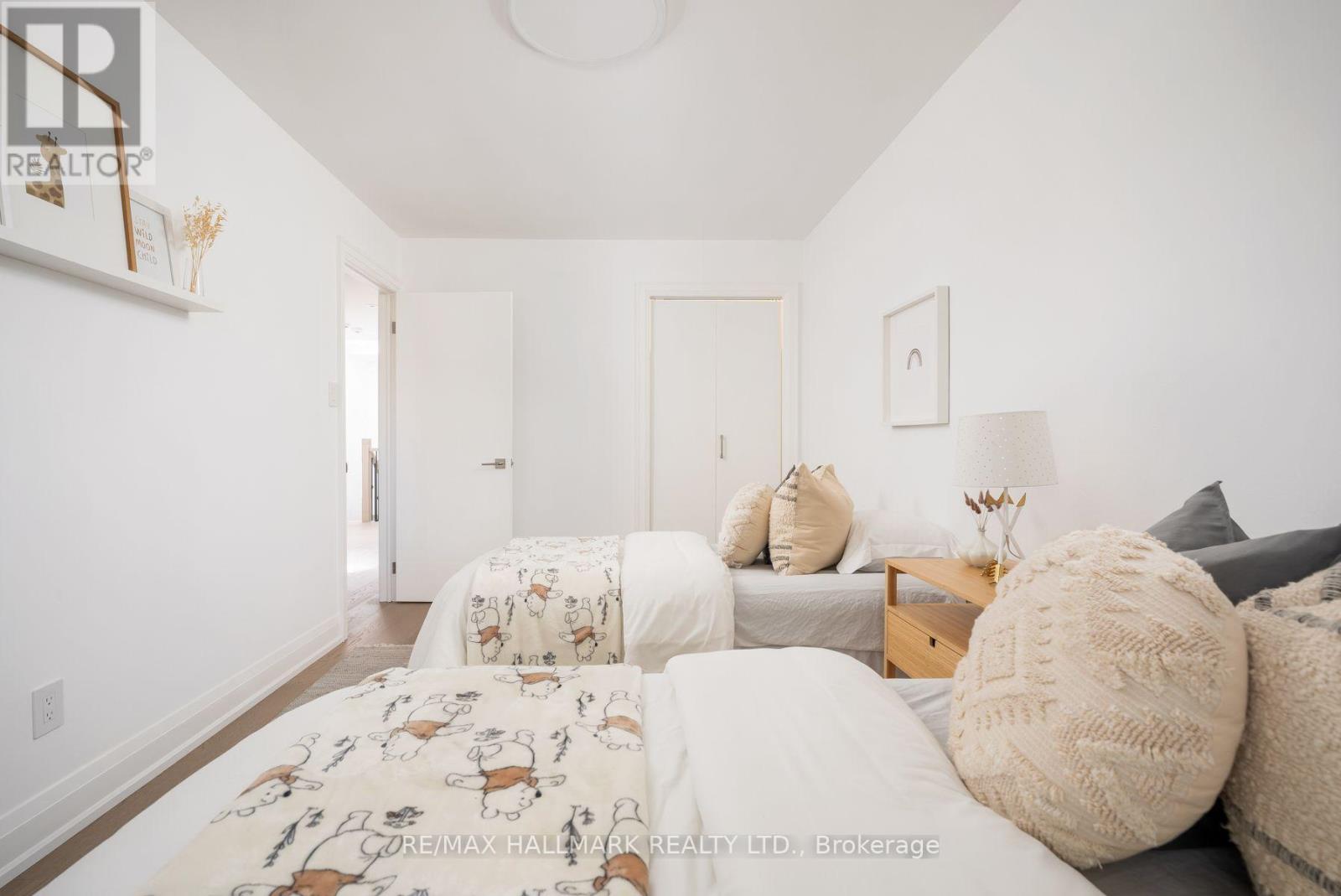 226 Mortimer Avenue, Toronto, ON photo 33