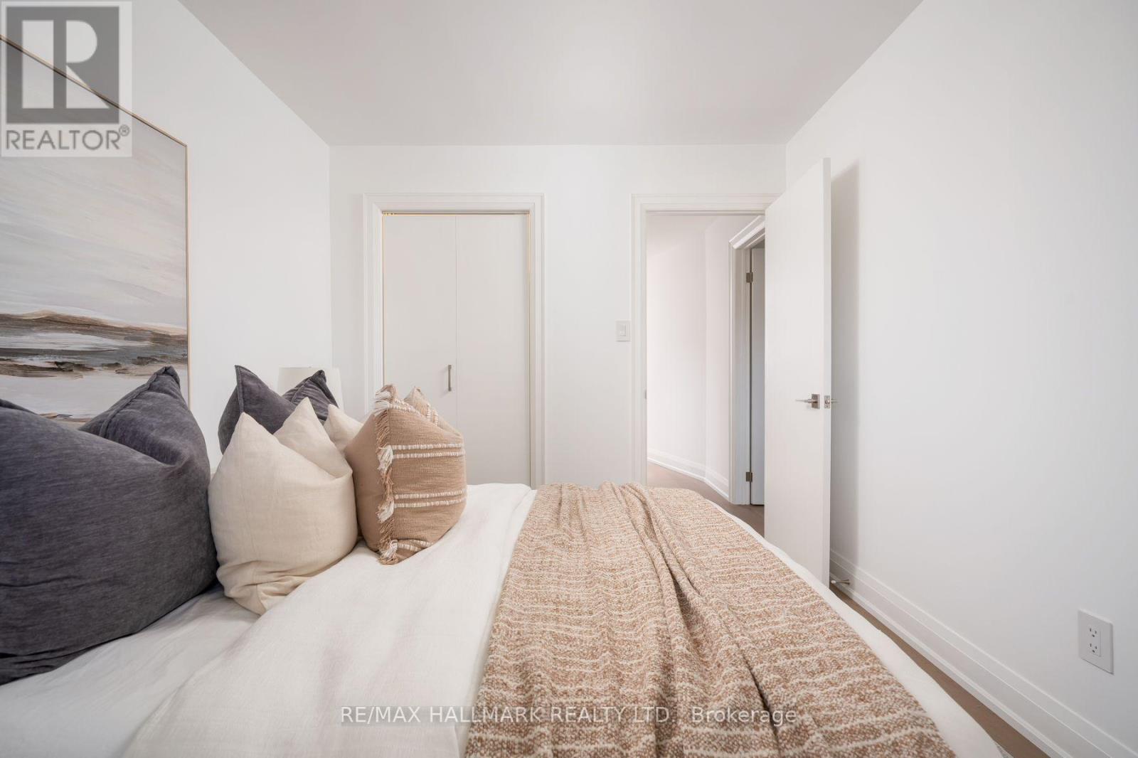 226 Mortimer Avenue, Toronto, ON photo 36