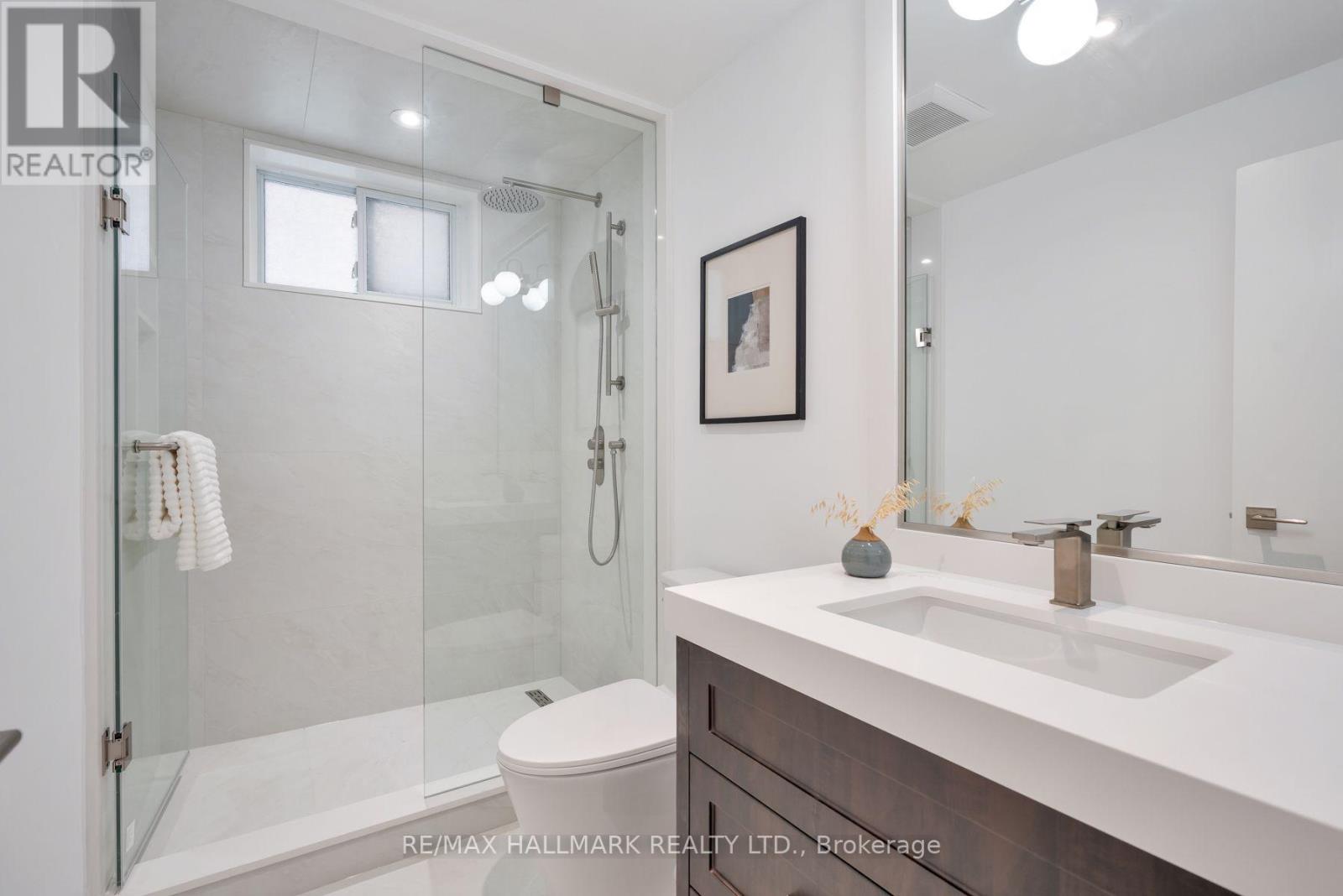 226 Mortimer Avenue, Toronto, ON photo 39