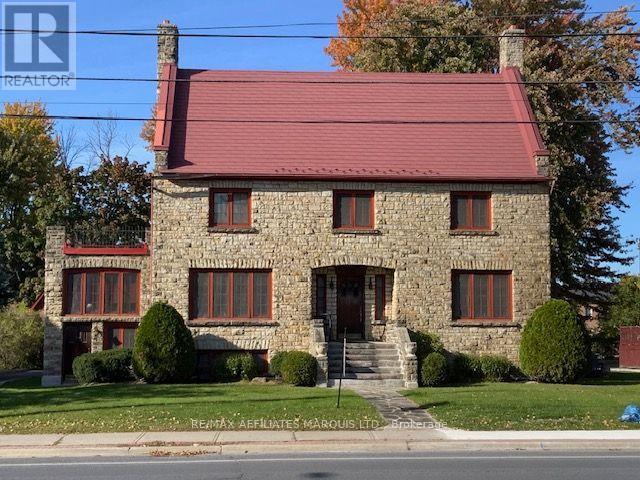 425 Second St. E Street East — photo 34
