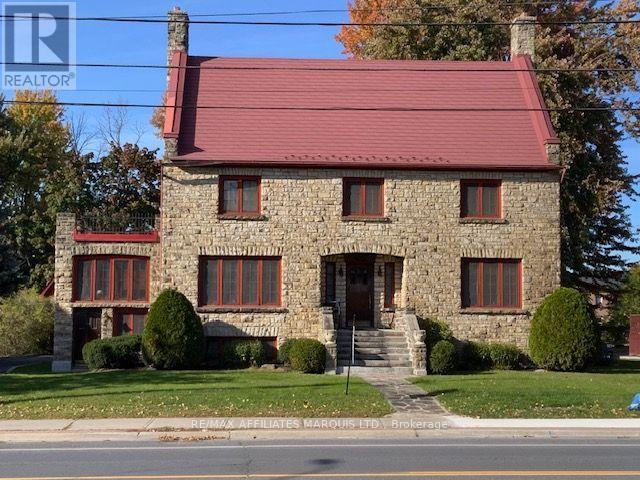 425 Second St. E Street East — photo 35