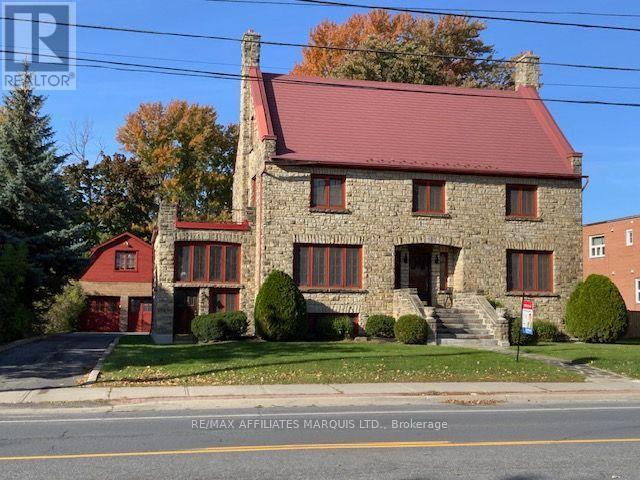 425 Second St. E Street East — photo 36