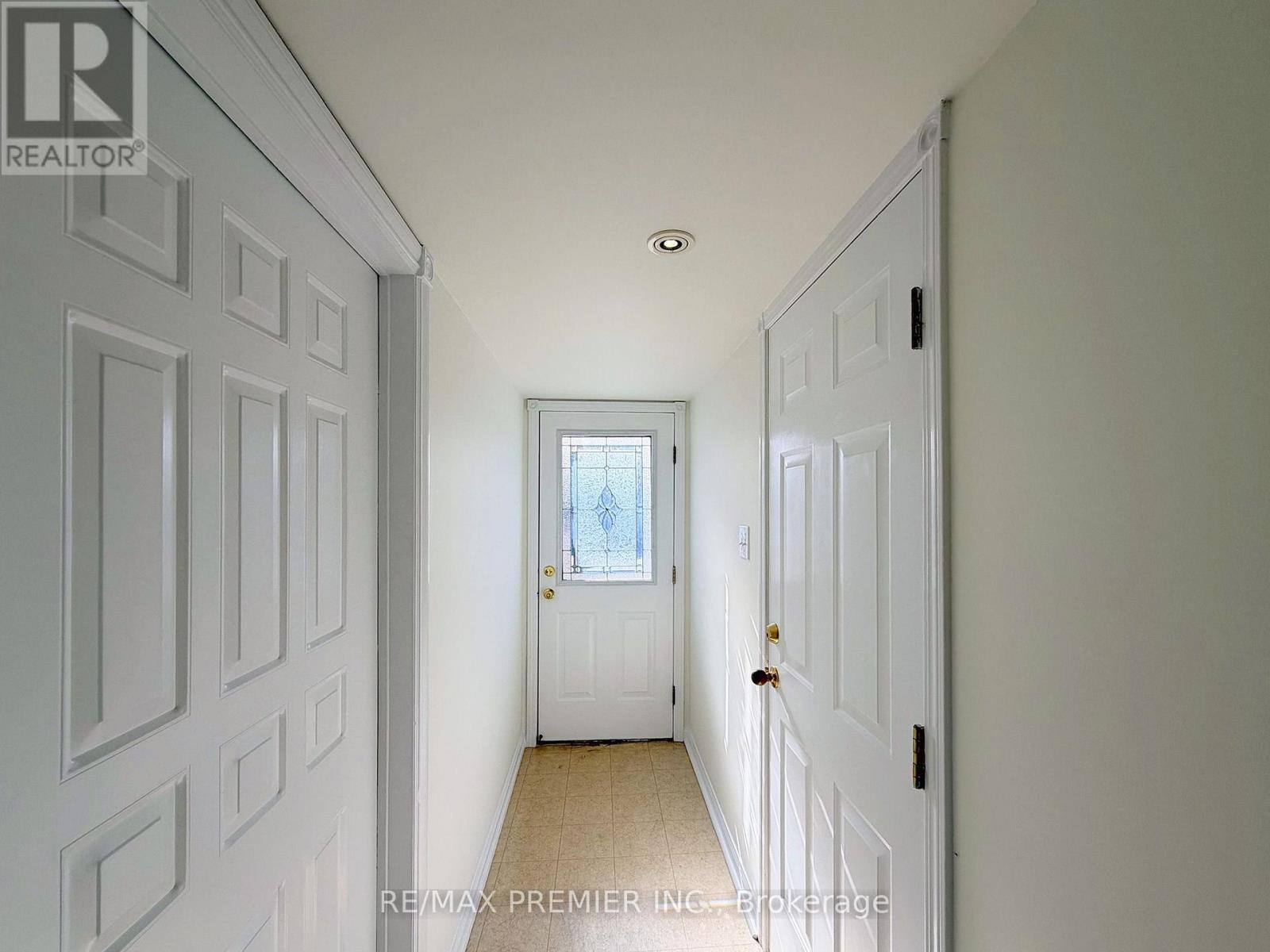 10 AISHFORD ROAD, Bradford West Gwillimbury (Bradford) — photo 2