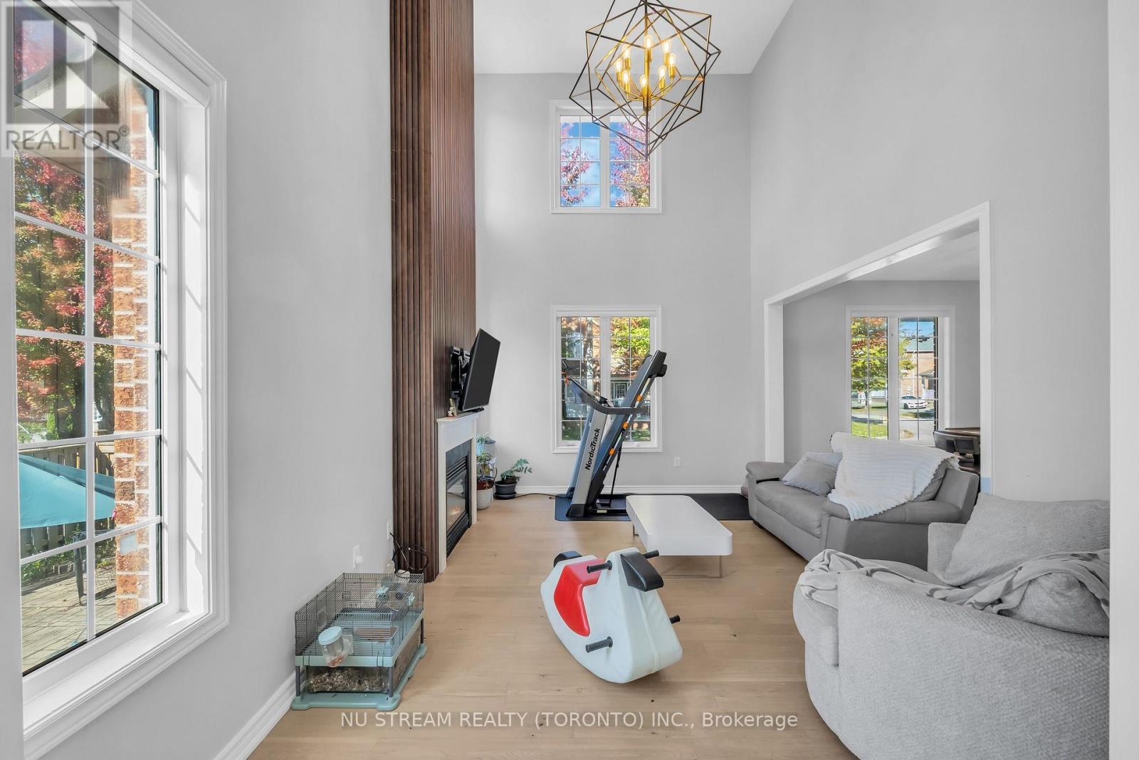 30 Pinecrest Street, Markham, ON photo 11