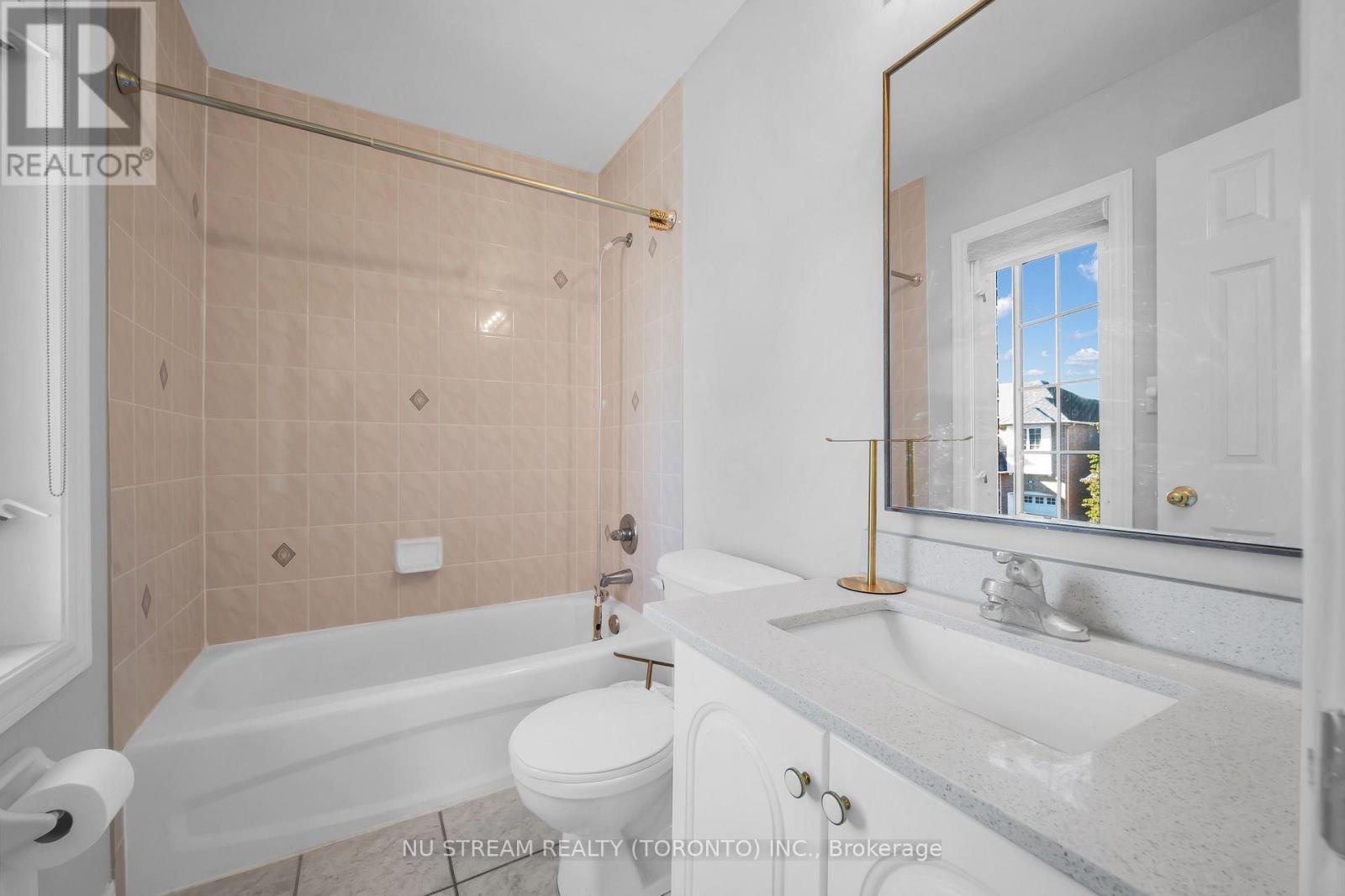 30 PINECREST STREET - 32