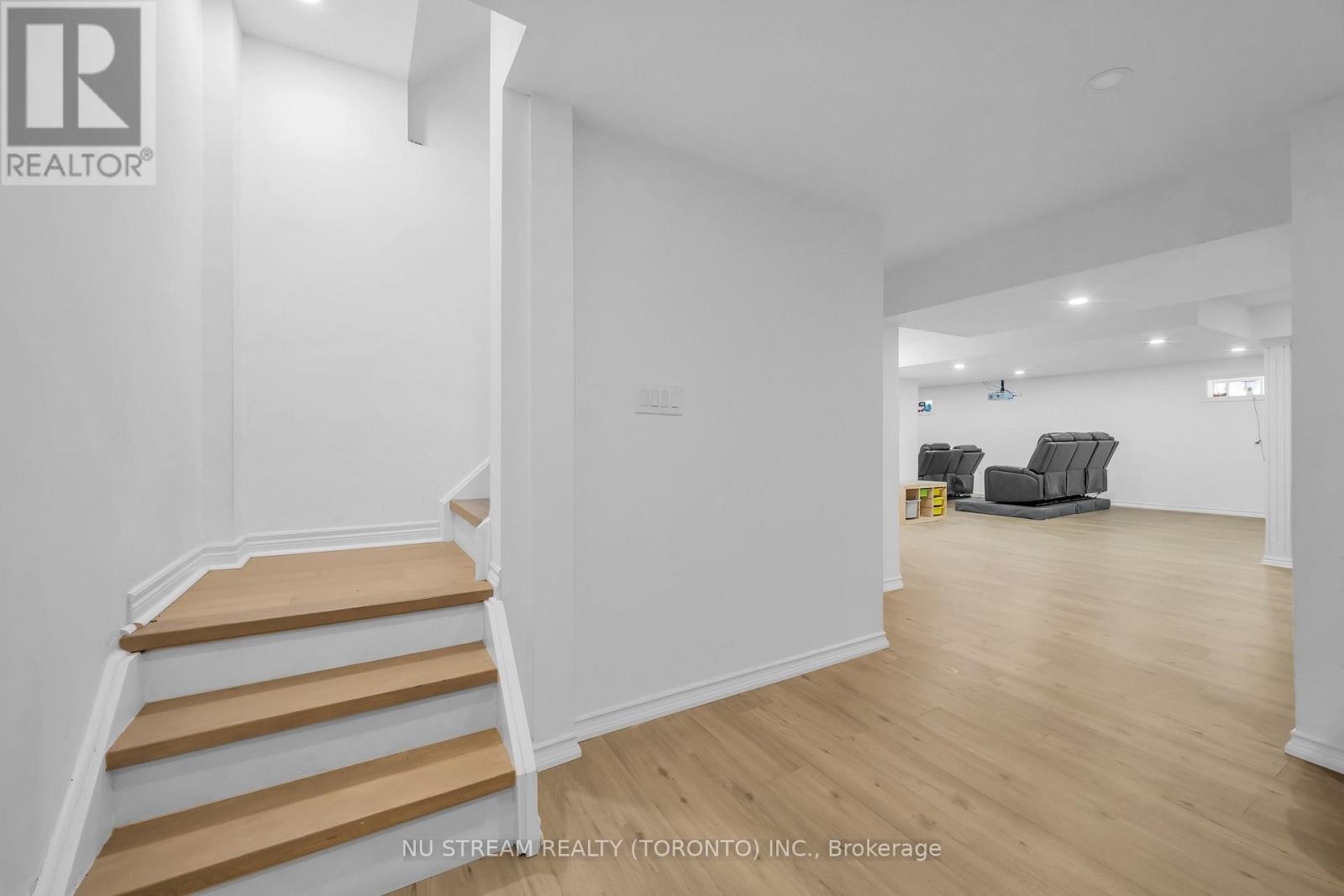 30 Pinecrest Street, Markham, ON photo 40