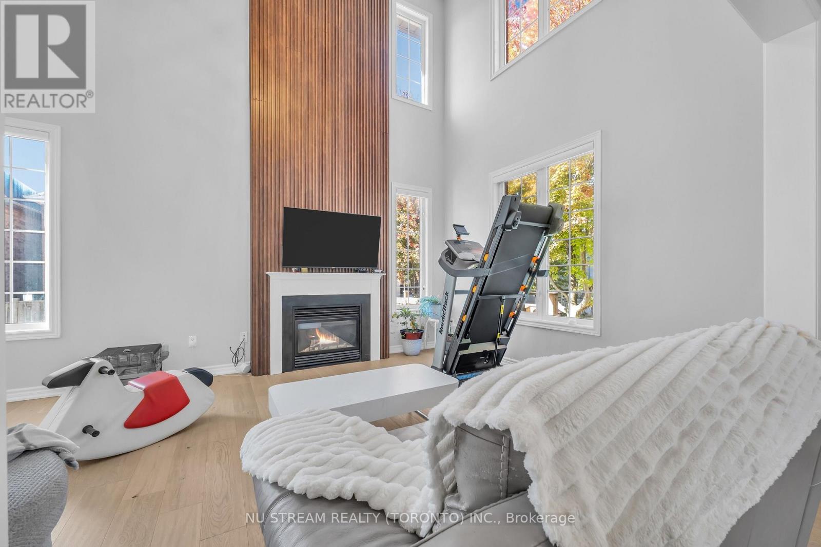 30 Pinecrest Street, Markham, ON photo 9