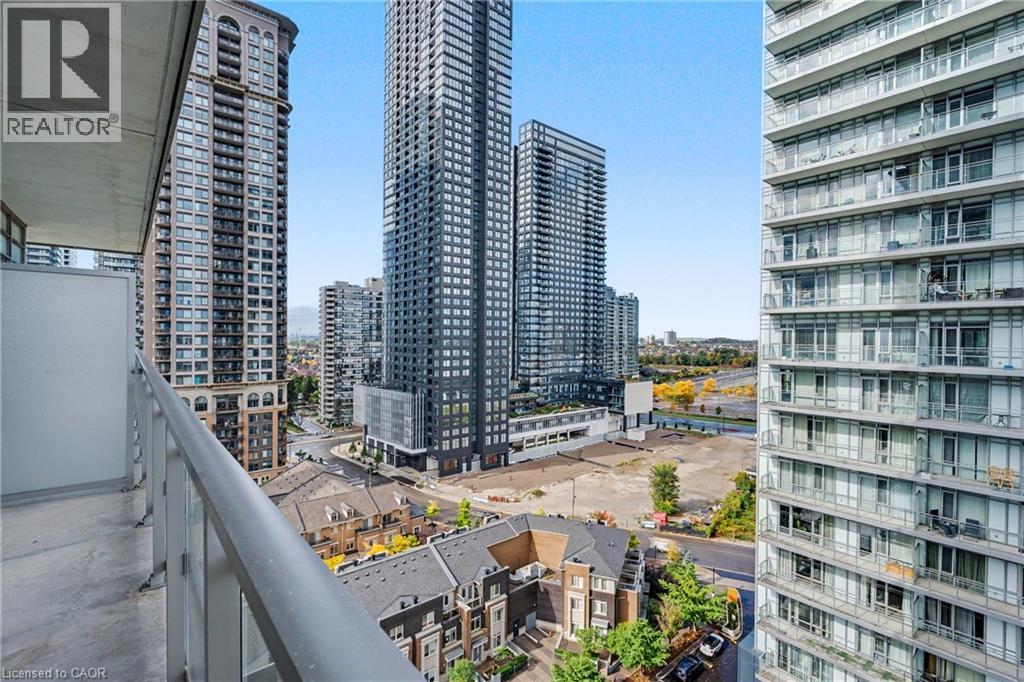 365 Prince Of Wales Drive — photo 19