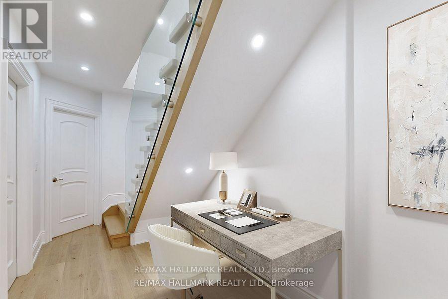 58 Corbett Avenue — photo 21