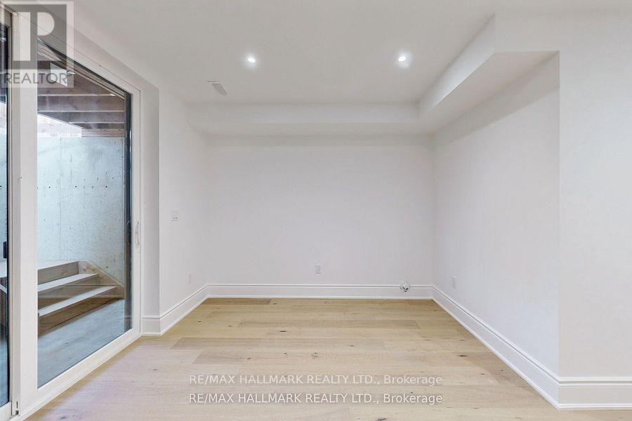 58 Corbett Avenue — photo 27