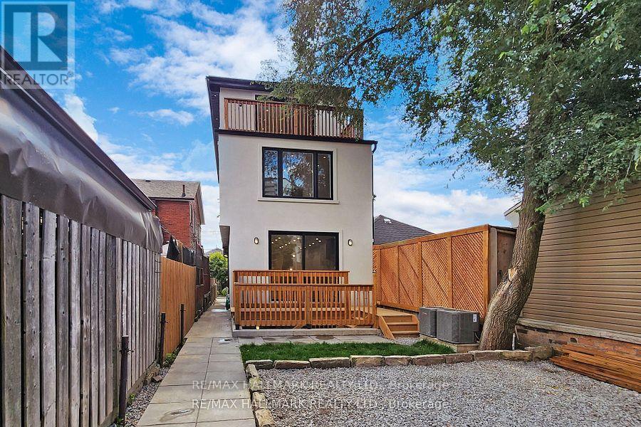 58 Corbett Avenue — photo 33
