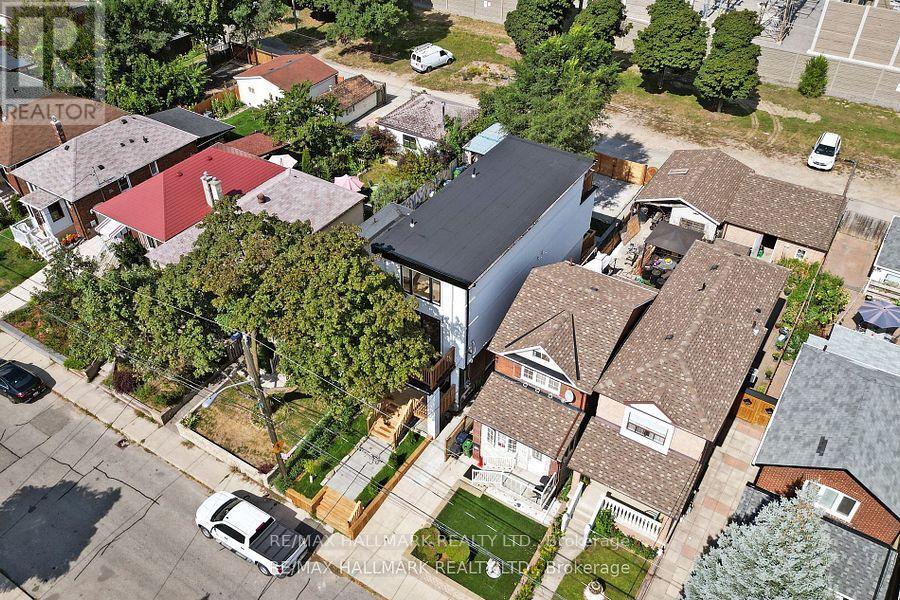 58 Corbett Avenue — photo 37