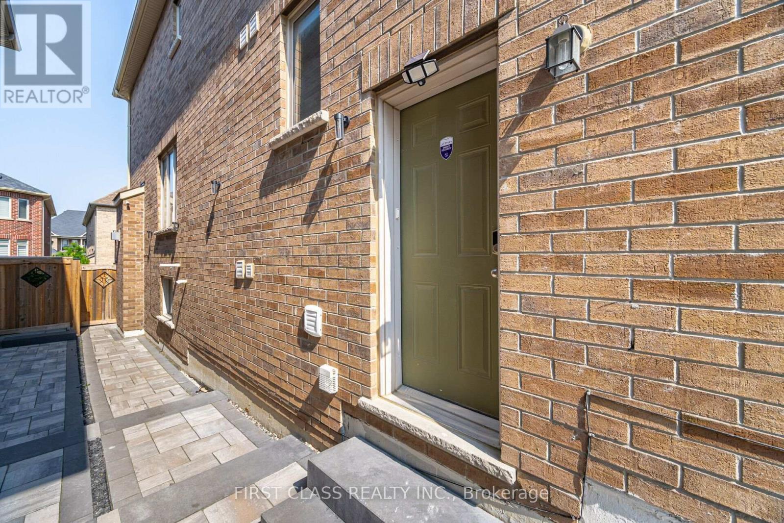 146 RISING HILL RIDGE W, Brampton (Bram West) — photo 2