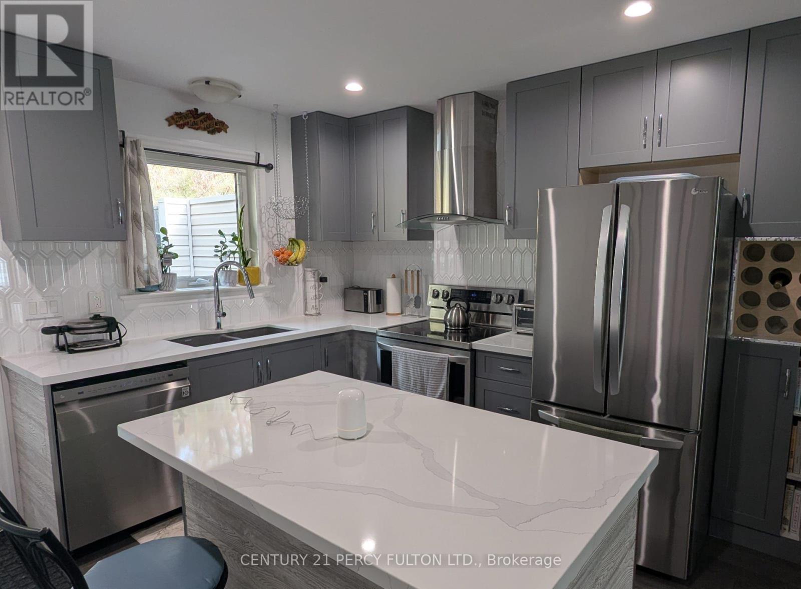 96 Livingstone Street, Centre Hastings, ON photo 5