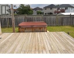 132 Henhoeffer Crescent, Kitchener, ON N2E4H3 Photo 27
