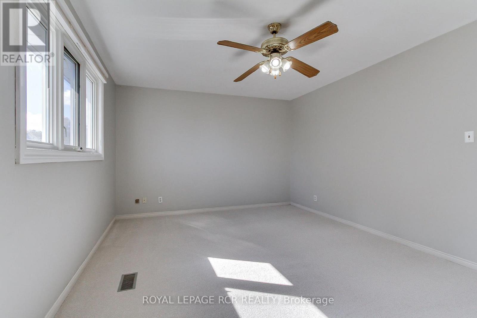 43 Crown Crescent — photo 24