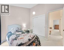 70 Brae Glen Lane SW - photo 31