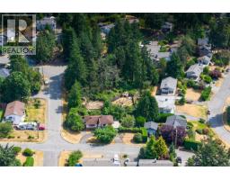 2999 King Richard Dr, Nanaimo, BC V9T1J5 Photo 17