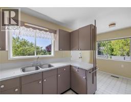 2999 King Richard Dr, Nanaimo, BC V9T1J5 Photo 23