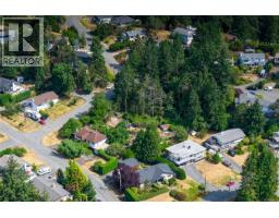 2999 King Richard Dr, Nanaimo, BC V9T1J5 Photo 38