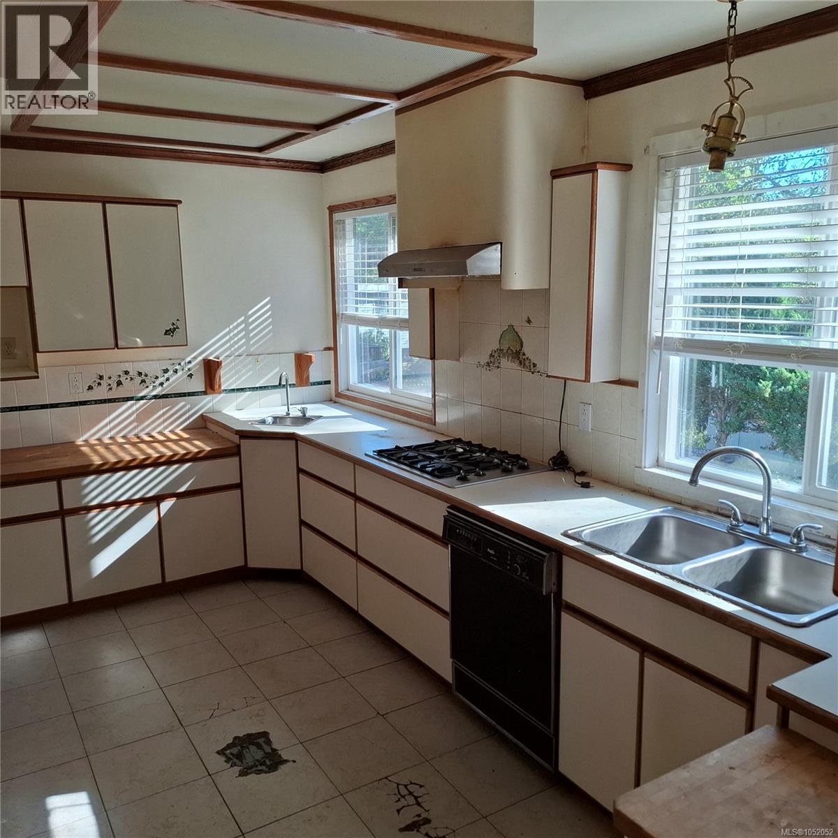 3430 Hammond Bay Rd - 12
