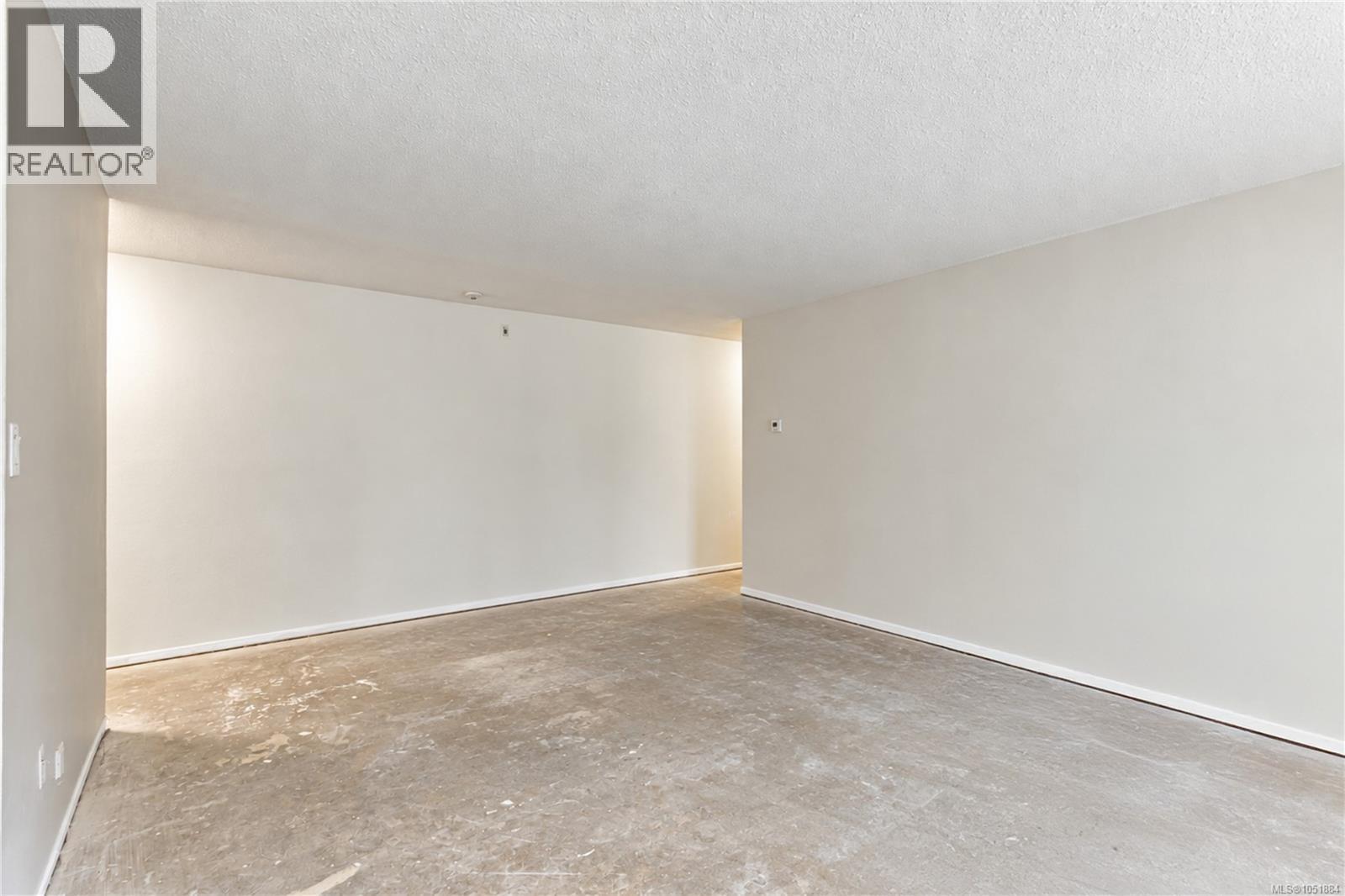 206 3800 Quadra St, Saanich - Image 1