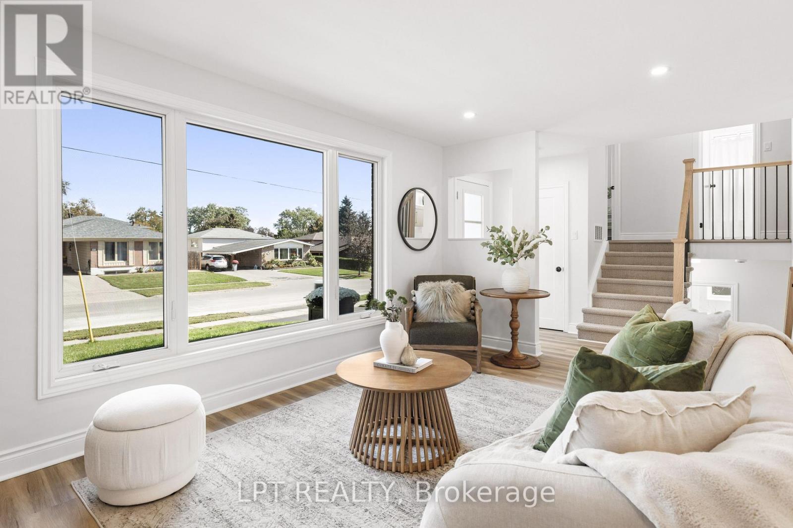 868 Liverpool Road, Pickering, ON photo 12
