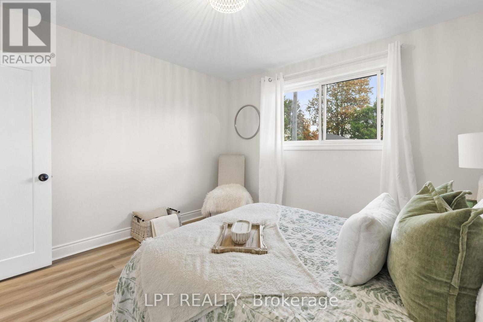 868 Liverpool Road, Pickering, ON photo 15