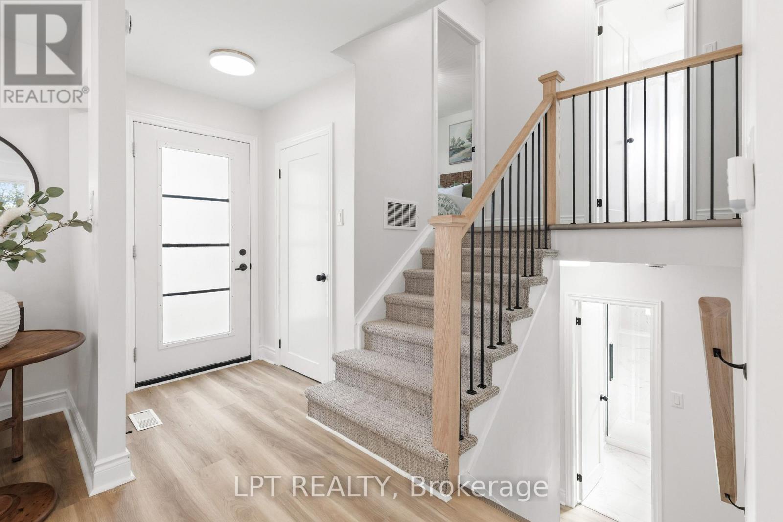 868 Liverpool Road, Pickering, ON photo 4