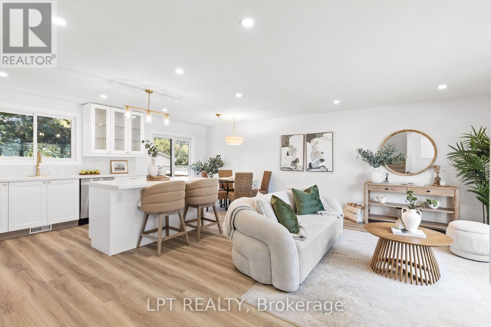 868 Liverpool Road, Pickering, ON photo 5