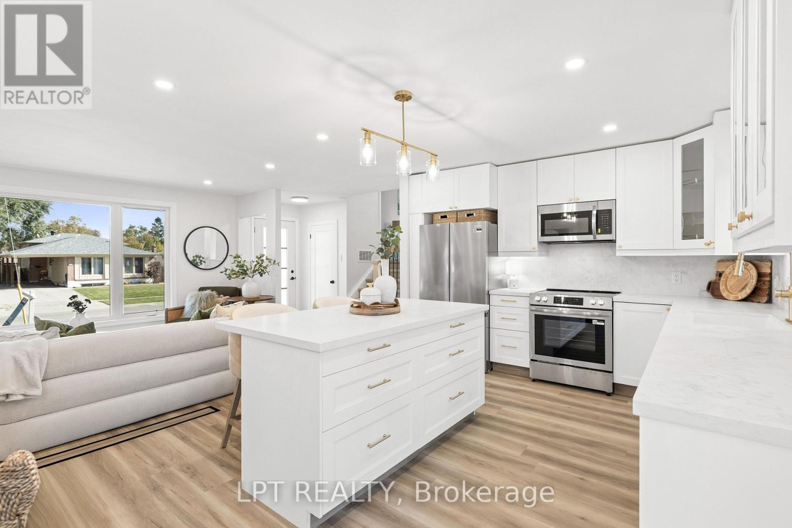 868 Liverpool Road, Pickering, ON photo 9