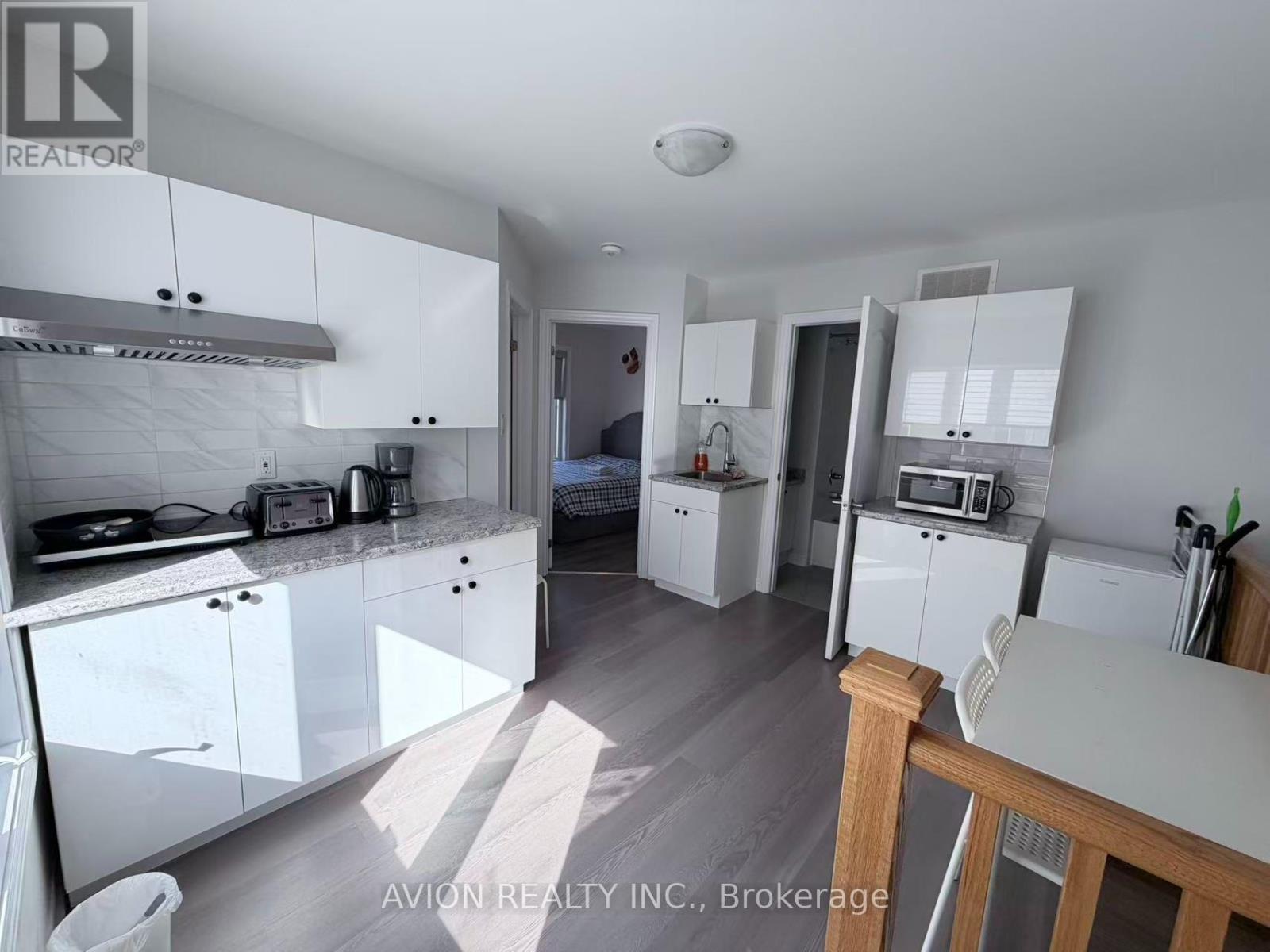 COACH HOUSE - 542 WHITES HILL AVENUE, Markham (Cornell) — photo 2