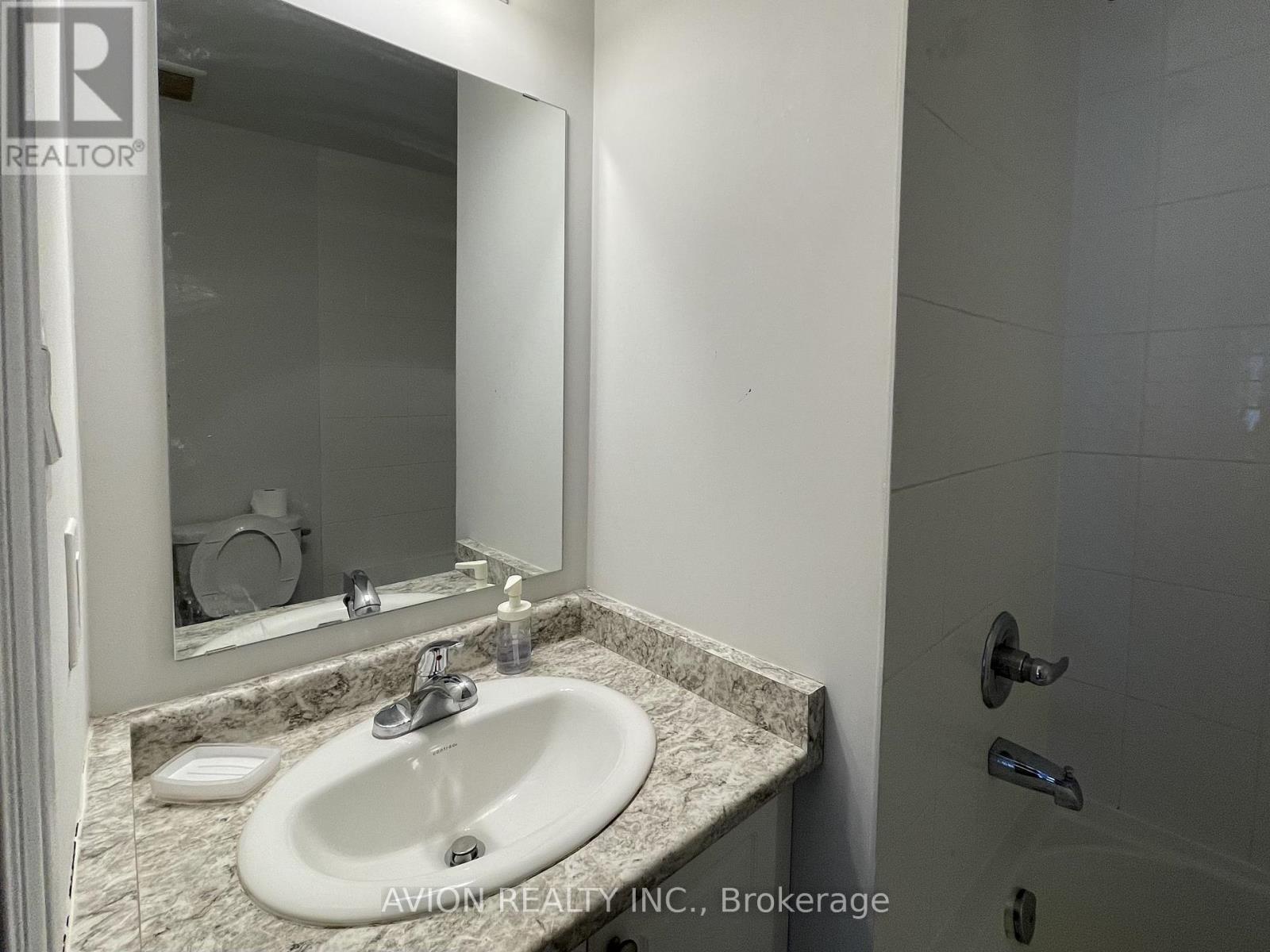 COACH HOUSE - 542 WHITES HILL AVENUE, Markham (Cornell) — photo 9