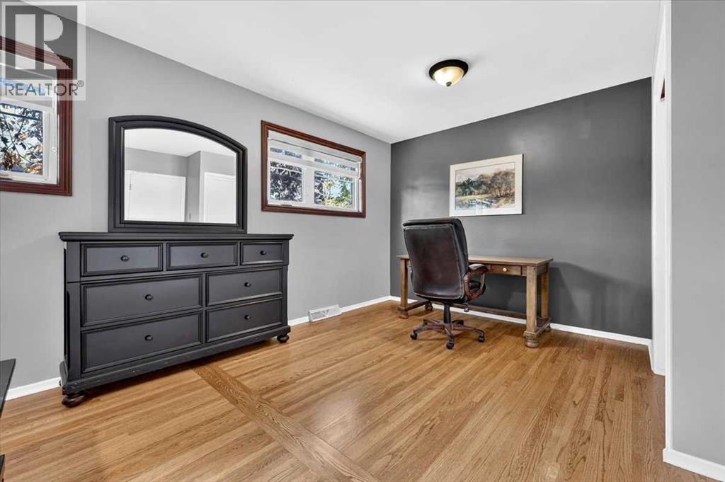 624 24 Avenue NE - 18